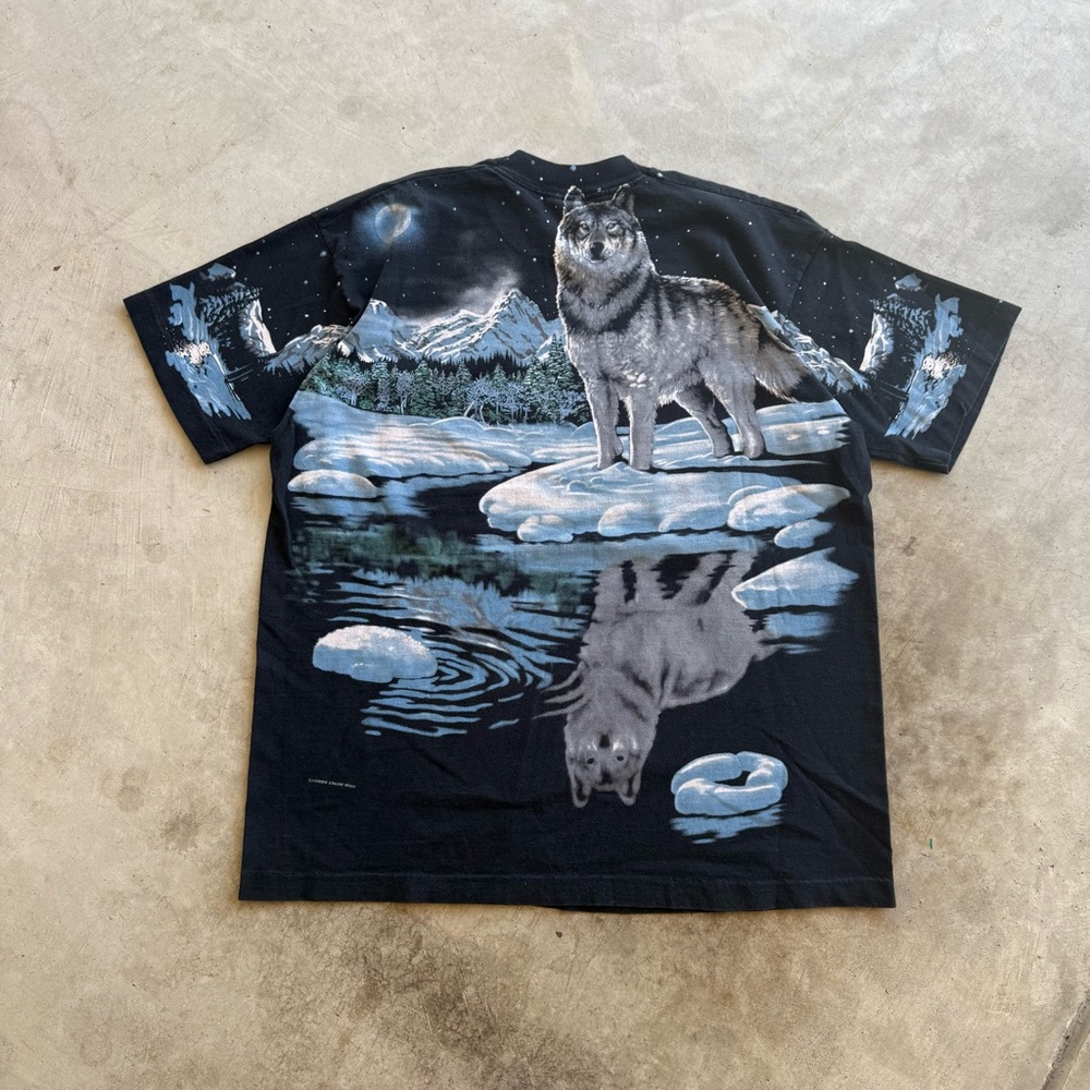 Vintage 1995 Liquid Blue Wolf All Over Print Tee - XL